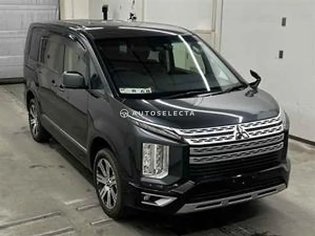Mitsubishi Delica D:5 2023, auction grade 4.5