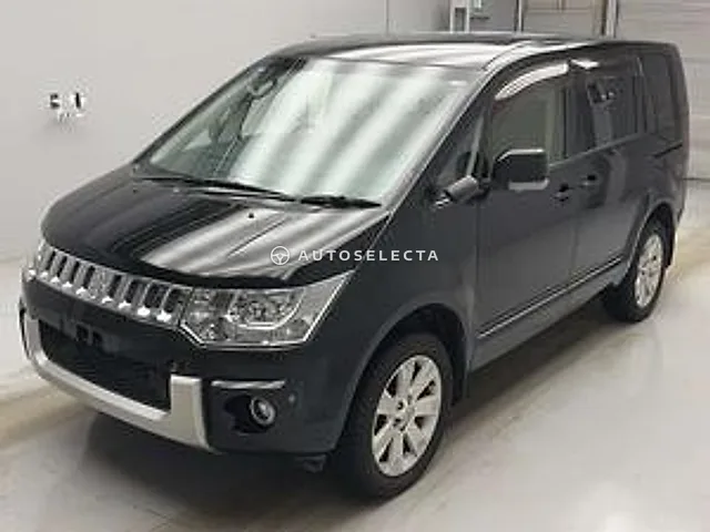 Mitsubishi Delica D:5 2014, auction grade 3