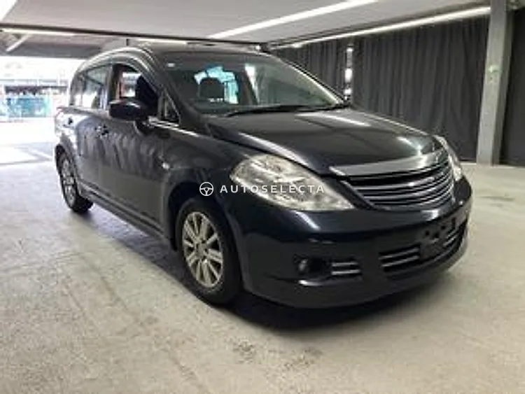 Nissan Tiida 2010, photo 1 of 1