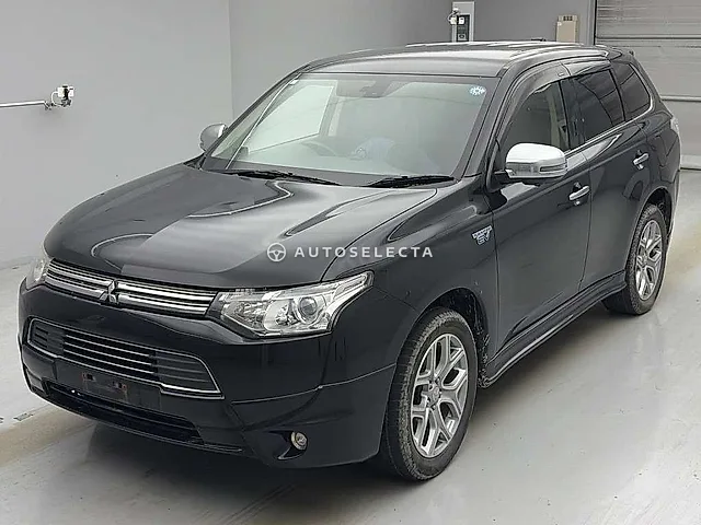 Mitsubishi Outlander PHEV 2013, auction grade R