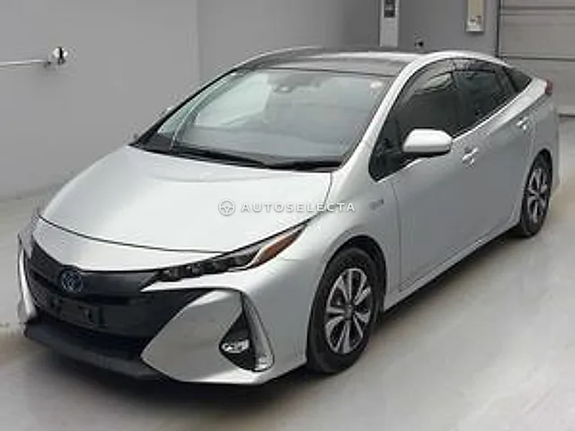 Toyota Prius PHV 2021, auction grade RA