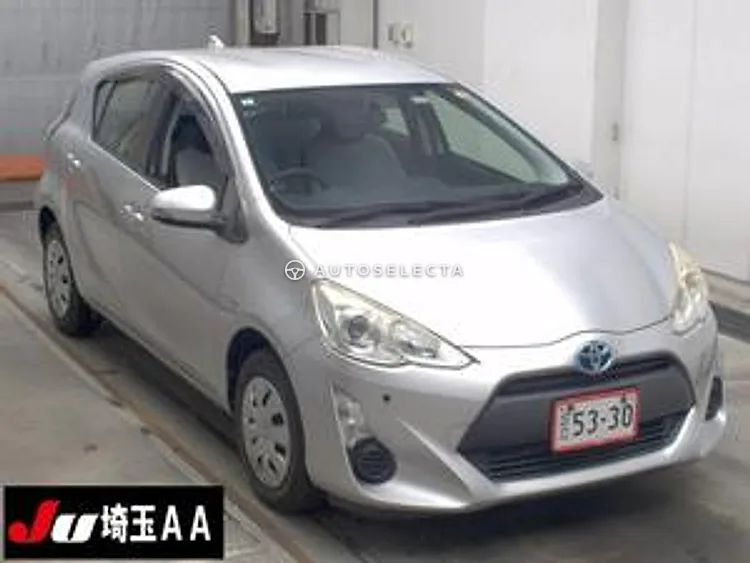 Toyota Aqua 2016, photo 1 of 1