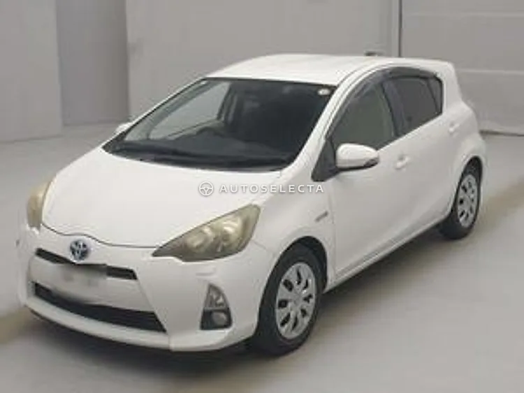 Toyota Aqua 2013, photo 1 of 1