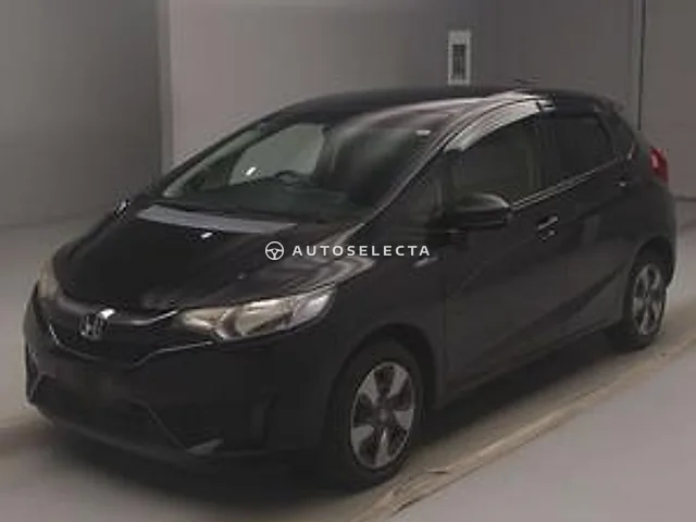 Honda Fit Hybrid 2016, auction grade 3.5