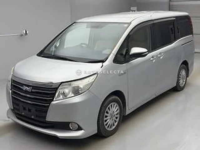 Toyota Noah 2014, auction grade R