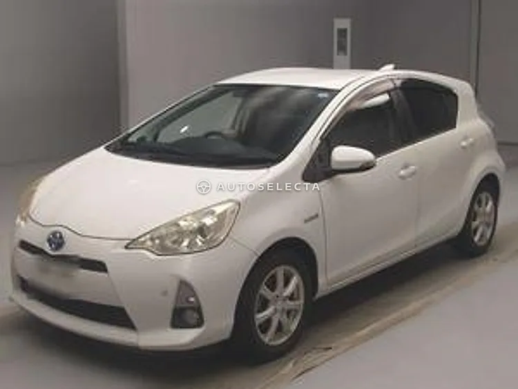 Toyota Aqua 2012, photo 1 of 1