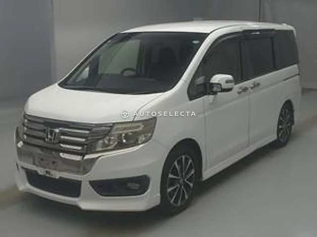 Honda Stepwgn Spada 2013, auction grade 3.5