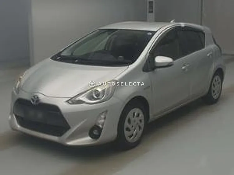 Toyota Aqua 2016, photo 1 of 1