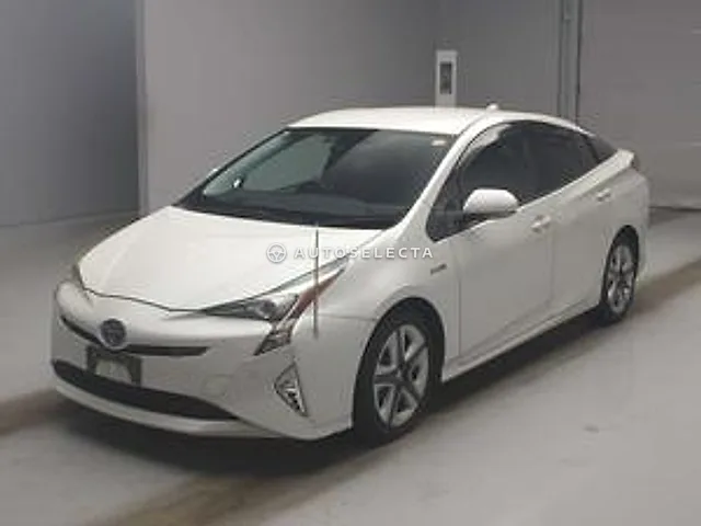 Toyota Prius 2017, auction grade 3