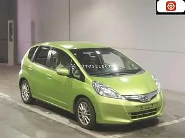 Honda Fit Hybrid 2011, auction grade R