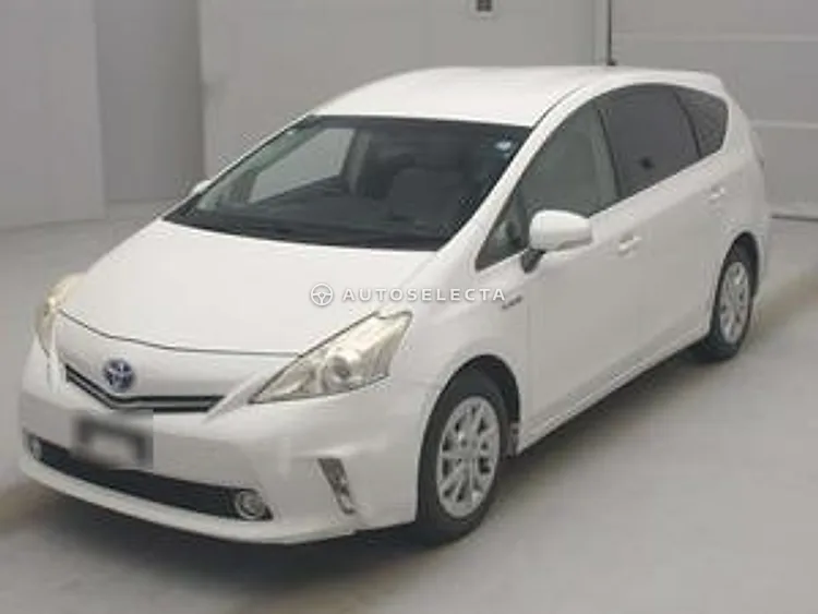 Toyota Prius Alpha 2011, photo 1 of 1