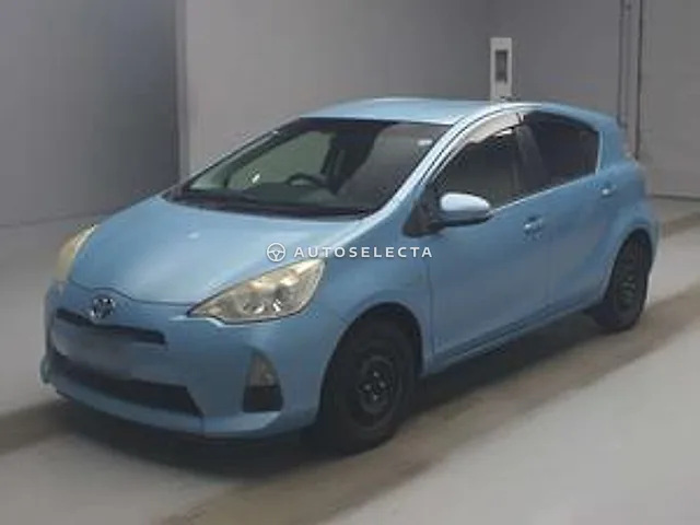 Toyota Aqua 2012, auction grade R