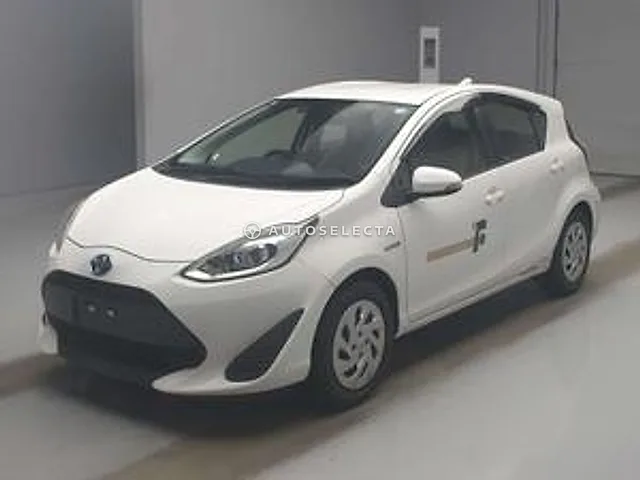 Toyota Aqua 2017, auction grade RA