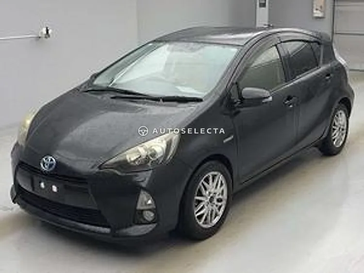 Toyota Aqua 2013, photo 1 of 1
