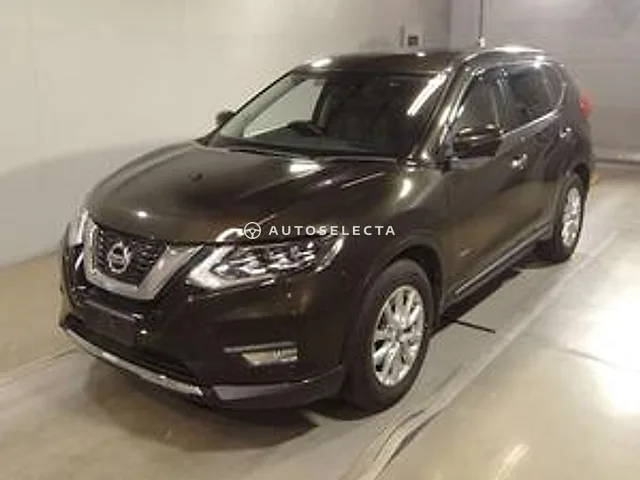 Nissan X-Trail 2017, auction grade 4