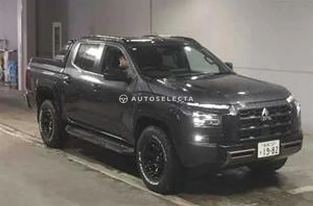 Mitsubishi Triton 2025, auction grade 5