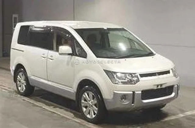 Mitsubishi Delica D:5 2009, auction grade 4