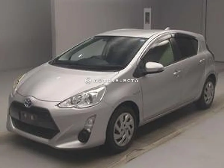Toyota Aqua 2015, photo 1 of 1