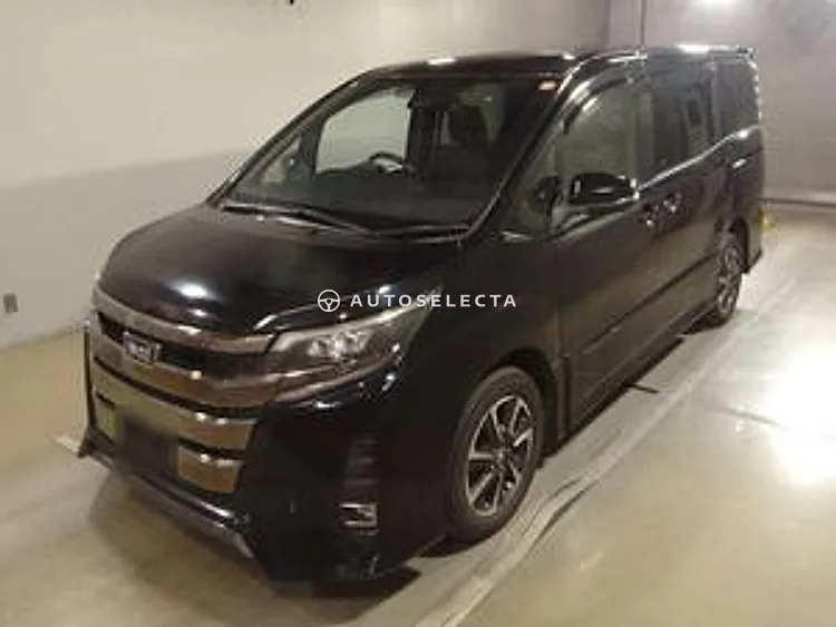 Toyota Noah 2017, photo 1 of 1