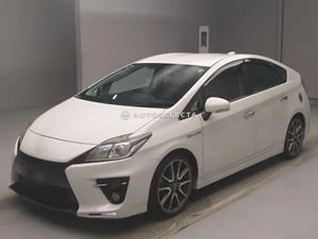 Toyota Prius 2012, auction grade 4