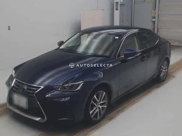 Lexus IS 2018, auction grade 3