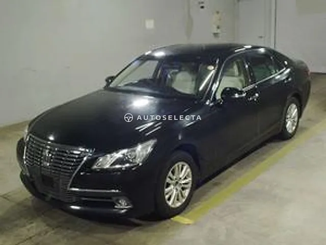 Toyota Crown 2014, auction grade R