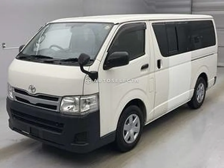 Toyota Hiace Van 2011, photo 1 of 2