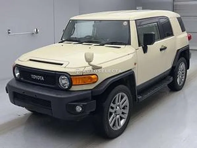 Toyota FJ Cruiser 2017, auction grade 3