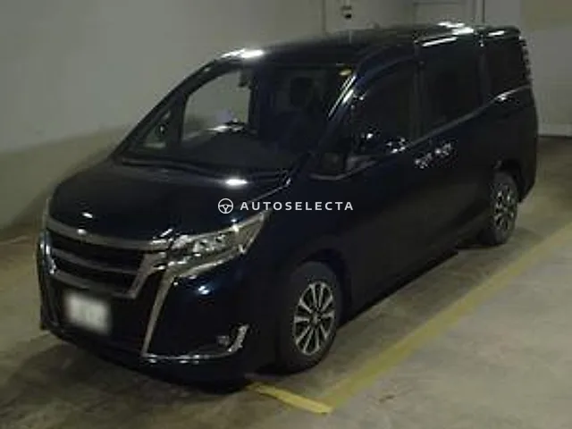 Toyota Esquire 2018, auction grade RA