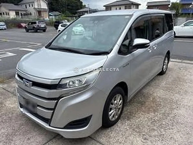Toyota Noah 2017, auction grade RA