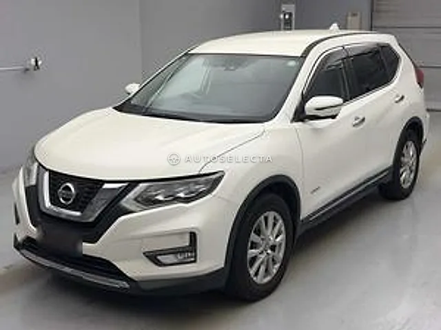 Nissan X-Trail 2017, auction grade 4