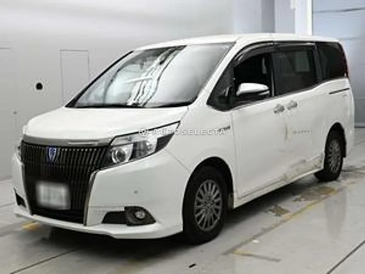 Toyota Esquire 2017, photo 1 of 1
