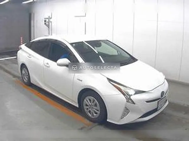 Toyota Prius 2016, auction grade 4
