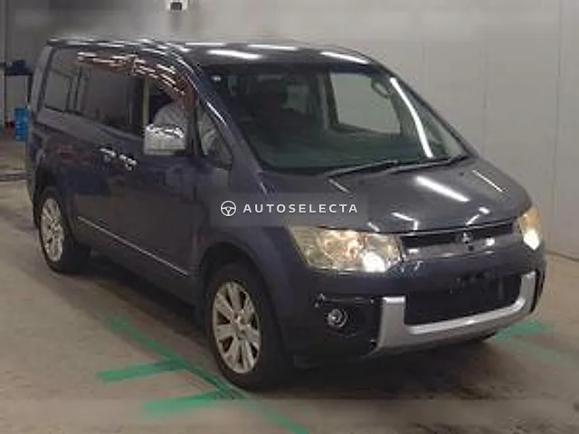 Mitsubishi Delica D:5 2009, auction grade 3.5