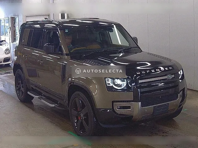 Land Rover Defender 2023, auction grade 5