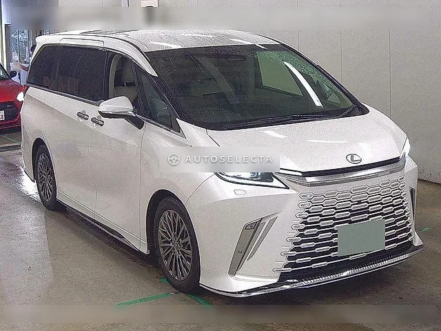 Lexus LM 2024, auction grade 5
