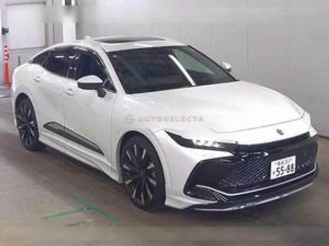 Toyota Crown Crossover 2023, auction grade 5