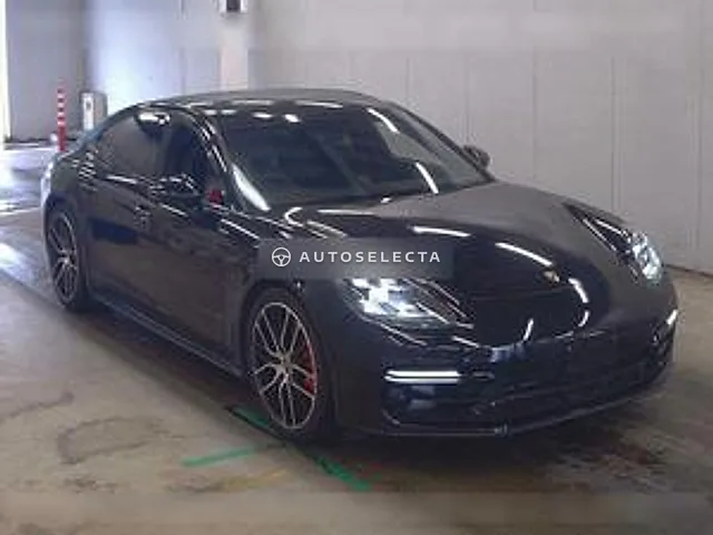 Porsche Panamera 2022, auction grade 4.5