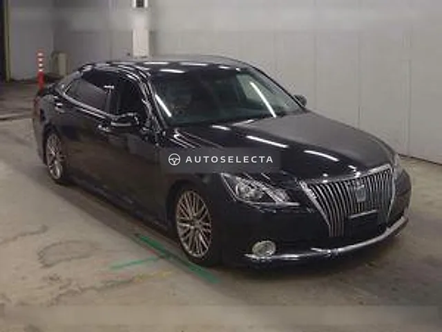 Toyota Crown Majesta 2013, auction grade R