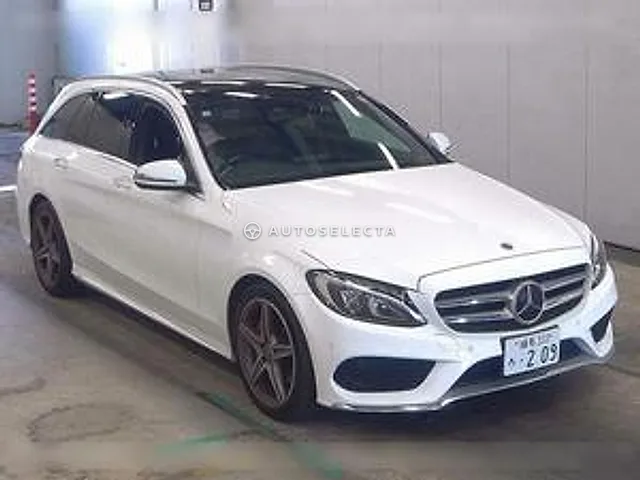 Mercedes-Benz C-Class Station Wagon 2017, auction grade 4.5