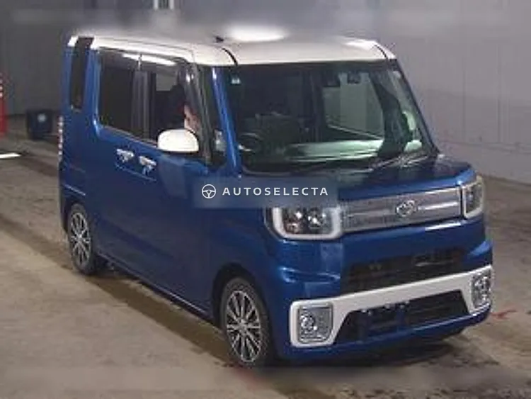 Toyota Pixis Mega 2017, photo 1 of 1