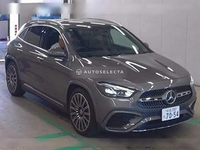 Mercedes-Benz GLA-Class 2025, auction grade 5