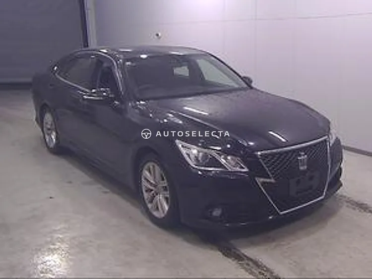 Toyota Crown 2015, photo 1 of 1
