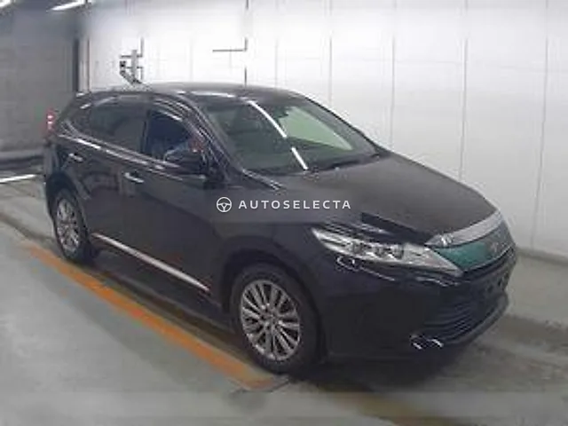 Toyota Harrier 2018, auction grade 3