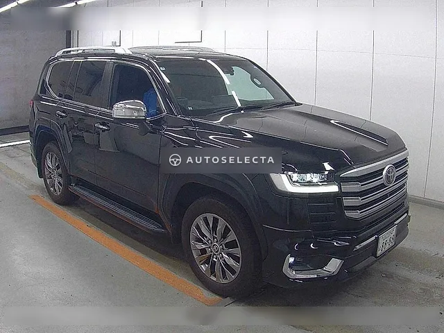 Toyota Land Cruiser 2023, auction grade 4.5