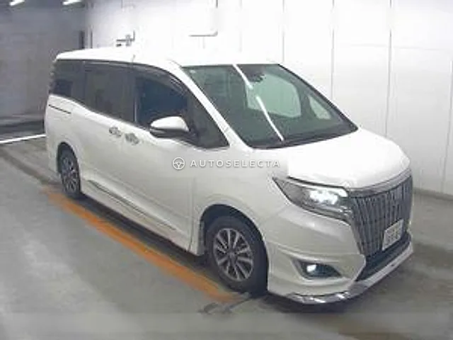 Toyota Esquire 2017, auction grade R