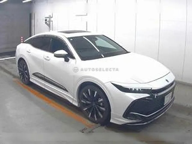 Toyota Crown Crossover 2024, auction grade 5