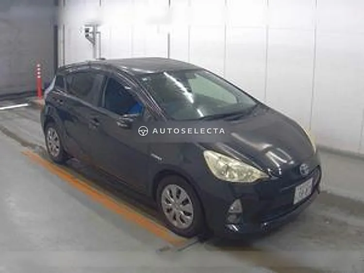 Toyota Aqua 2012, photo 1 of 1