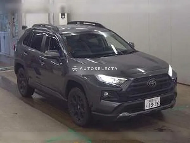Toyota RAV4 2022, auction grade R