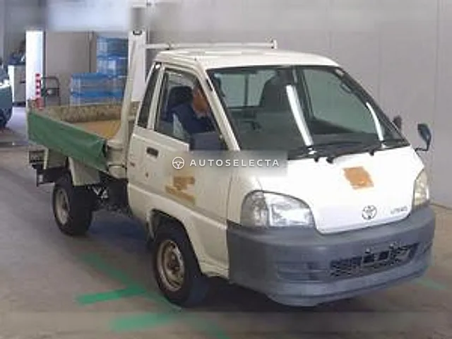 Toyota LiteAce Truck 2006, auction grade 4